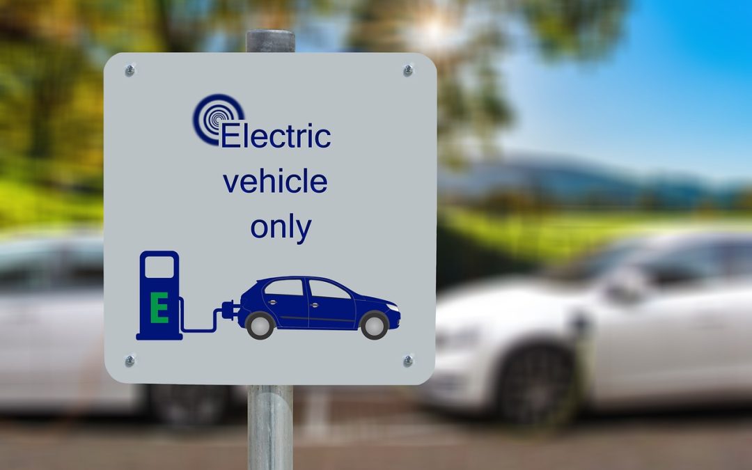 Exploring the Lifespan of Hybrid or Electric Car Batteries: Myths vs. Realities